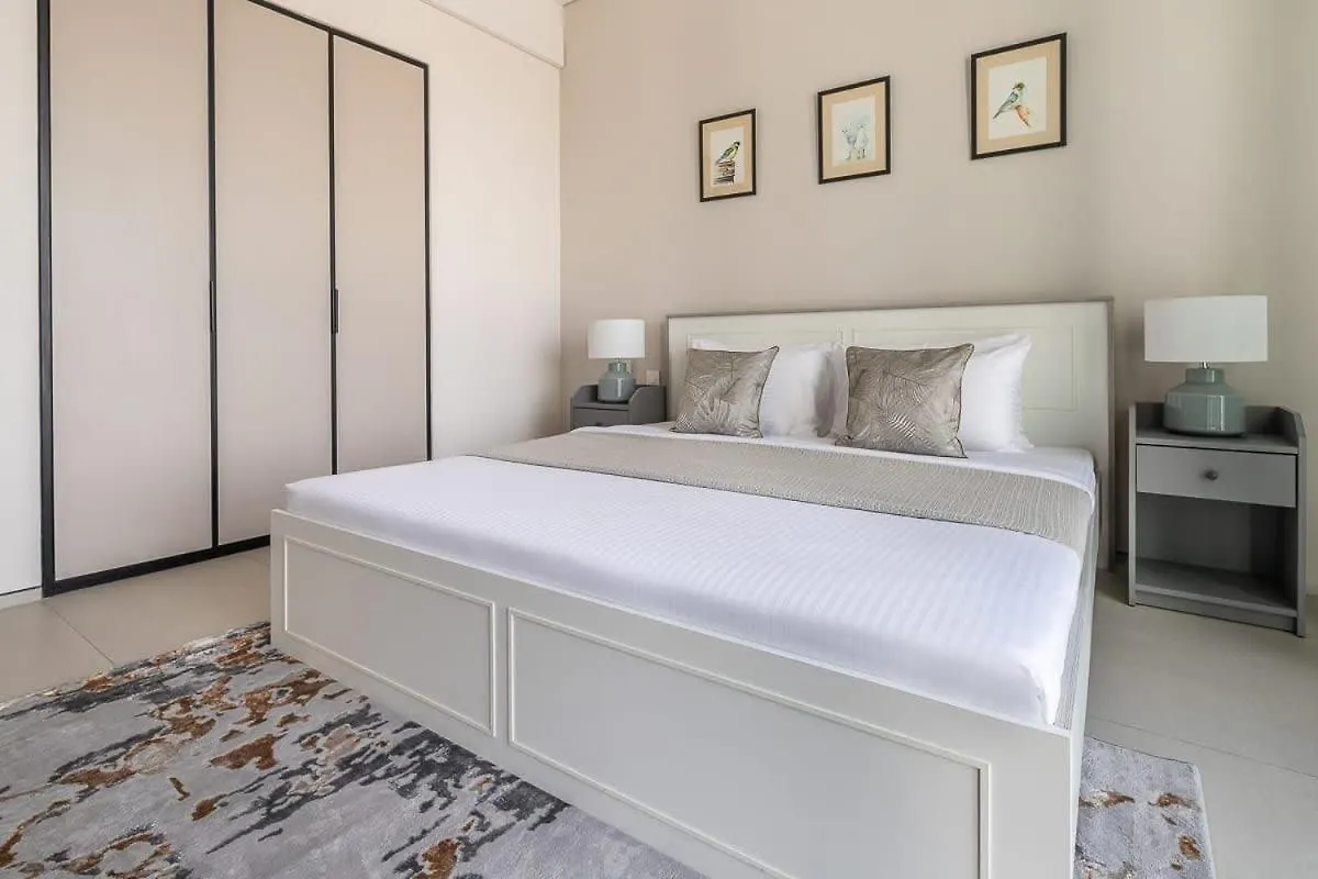 Frank Porter - The Address Jbr Dubai